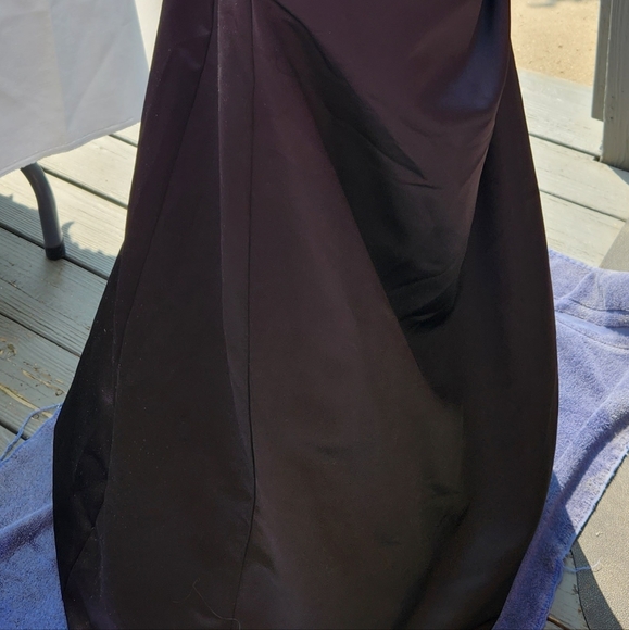 Black evening gown size 8 - Picture 15 of 16